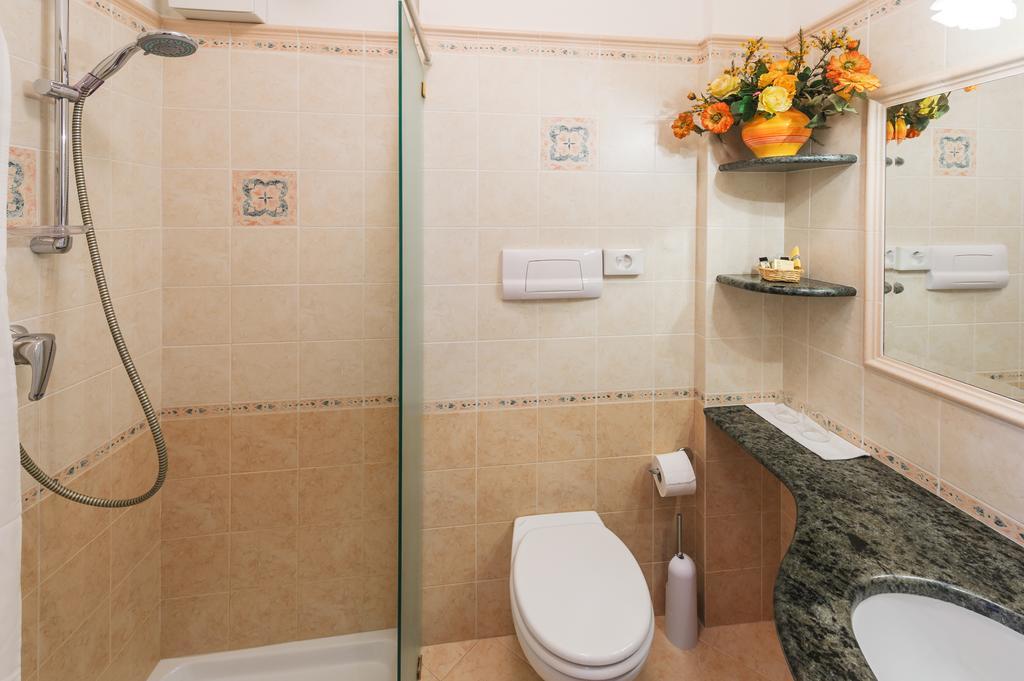 Hotel Garden Zorzi San Felice del Benaco Δωμάτιο φωτογραφία