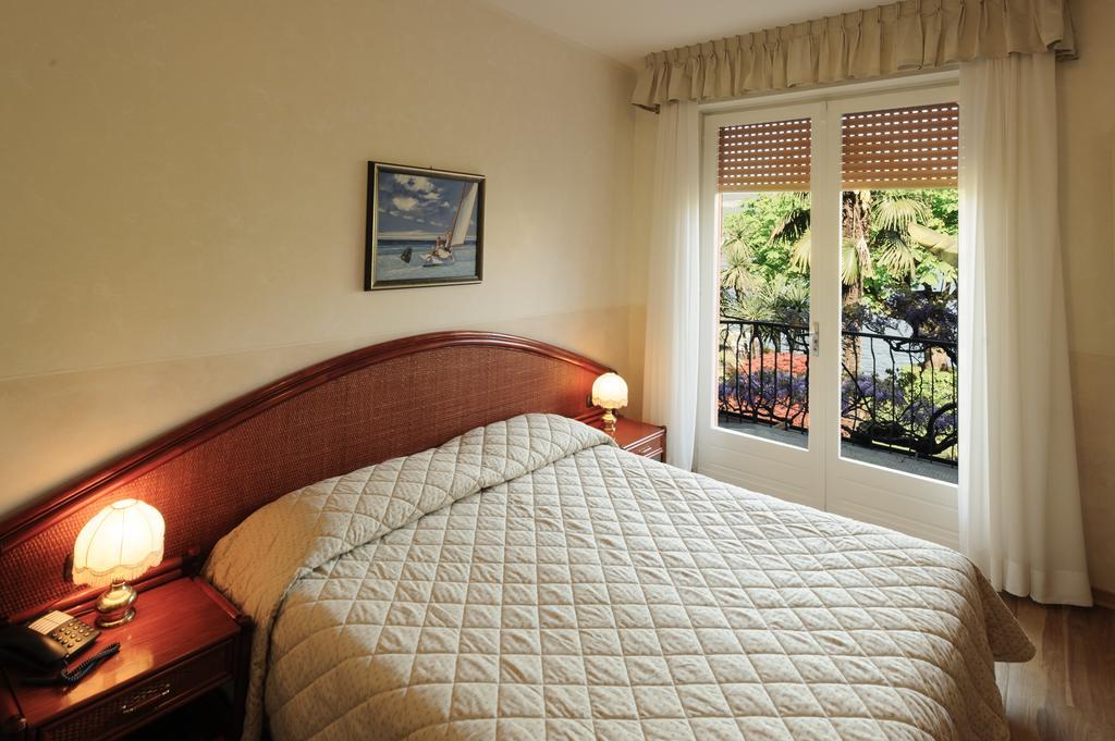 Hotel Garden Zorzi San Felice del Benaco Εξωτερικό φωτογραφία